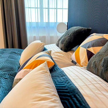 Apartments By Prague City Golf Ngoại thất bức ảnh
