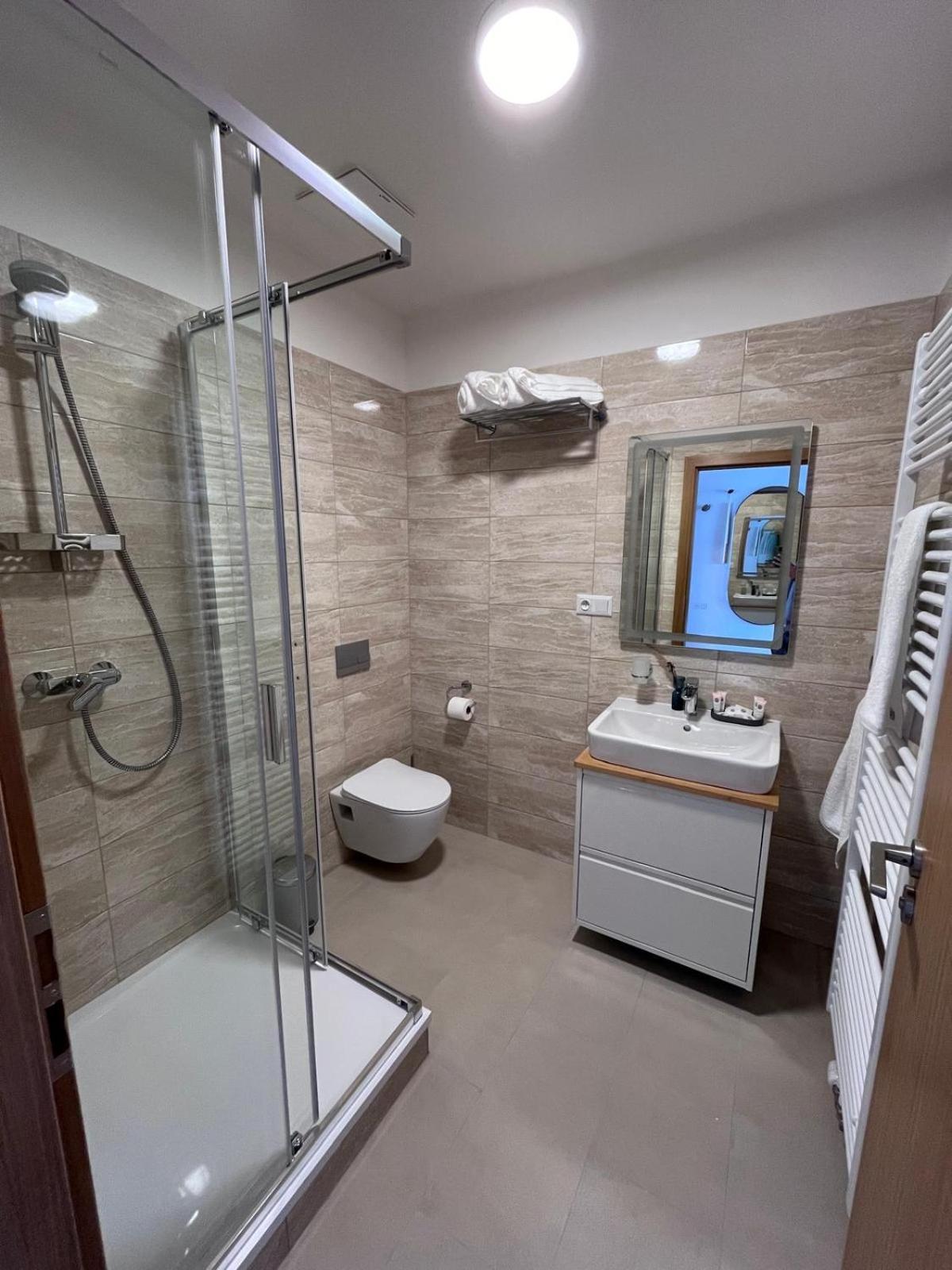 Apartments By Prague City Golf Ngoại thất bức ảnh